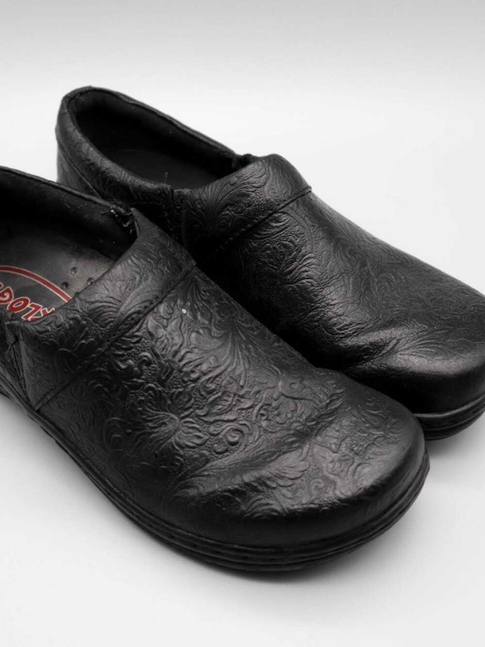 Klogs Black Embossed Tooled Leather Clogs Naples Sz 7m Slip Resistant Nursing